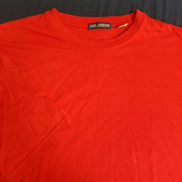 Red John Ashford Men's XL Easy Care T-Shirt Casual Short Sleeve Solid Nice - Picture 1 of 6